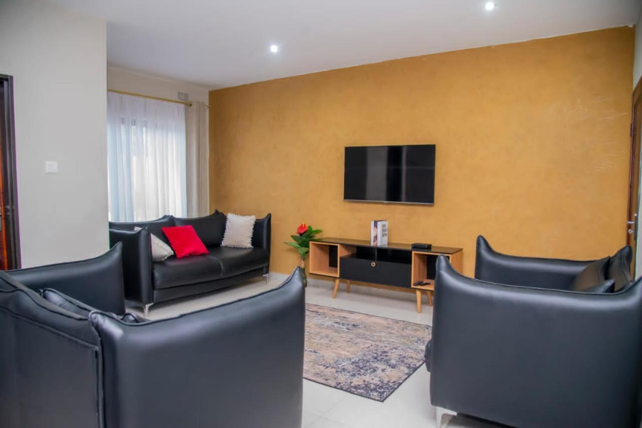 Royal Suites Apartments Лусака Экстерьер фото