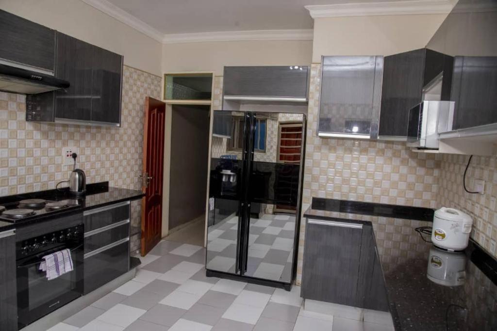 Royal Suites Apartments Лусака Экстерьер фото