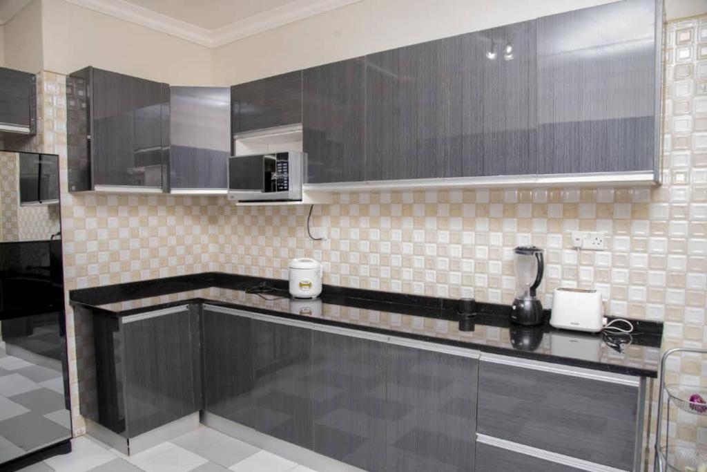 Royal Suites Apartments Лусака Экстерьер фото
